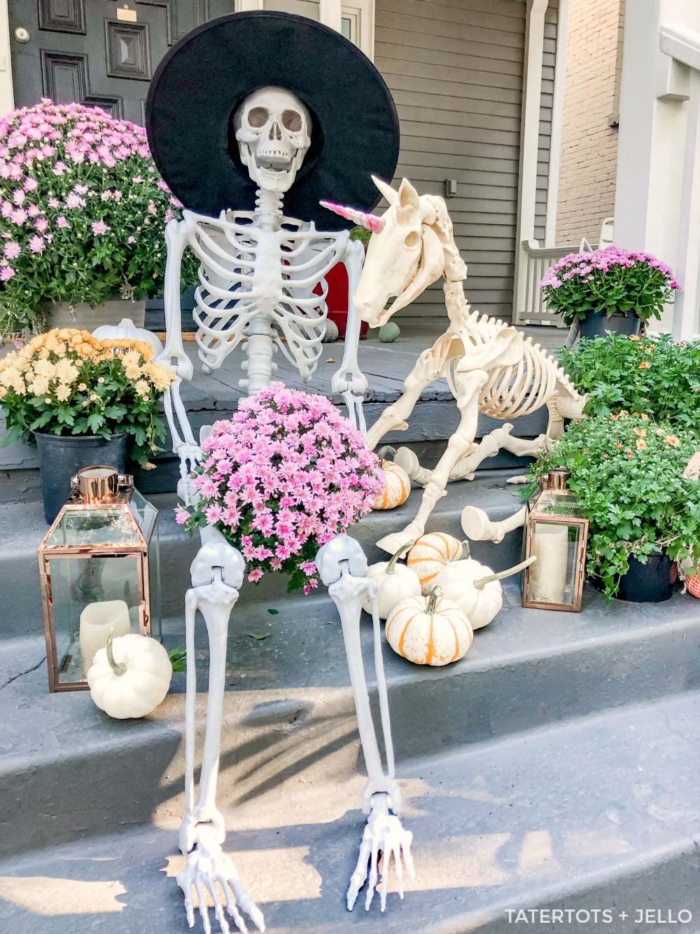 7 Easy Ways to Create a Spooky Skeleton Halloween Porch! Add fresh flowers, lanterns, signs, banners and wreaths to create the perfect spooky Halloween porch! 