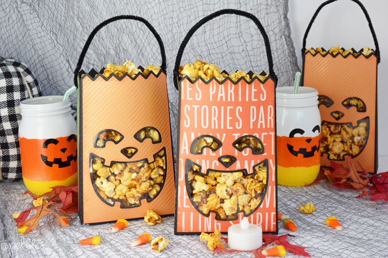Halloween Pumpkin Paper Party Bags. Turn sheet of paper into festive pumpkin-shaped Halloween party bags and fill them with treats! 
