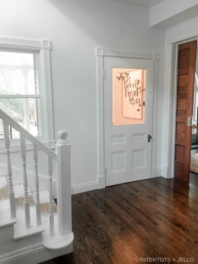 6 Ways to Create a Modern Farmhouse Halloween Entryway. Just because a space is small, doesn't mean it can't be BIG on style. Use removable wallpaper, spooky accents and an over-sized print to create a delightful Halloween space! 