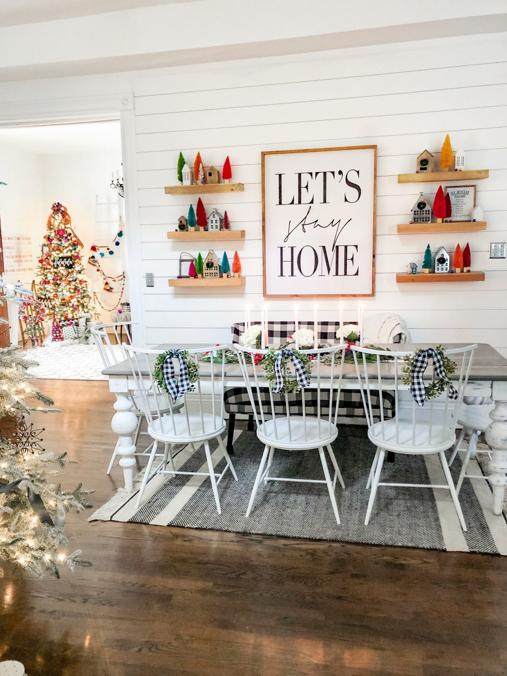 Holiday Kitchen Shelves. Create a modern farmhouse kitchen nook with an upholstered bench and floating wood shelves, decorated for the holidays!﻿