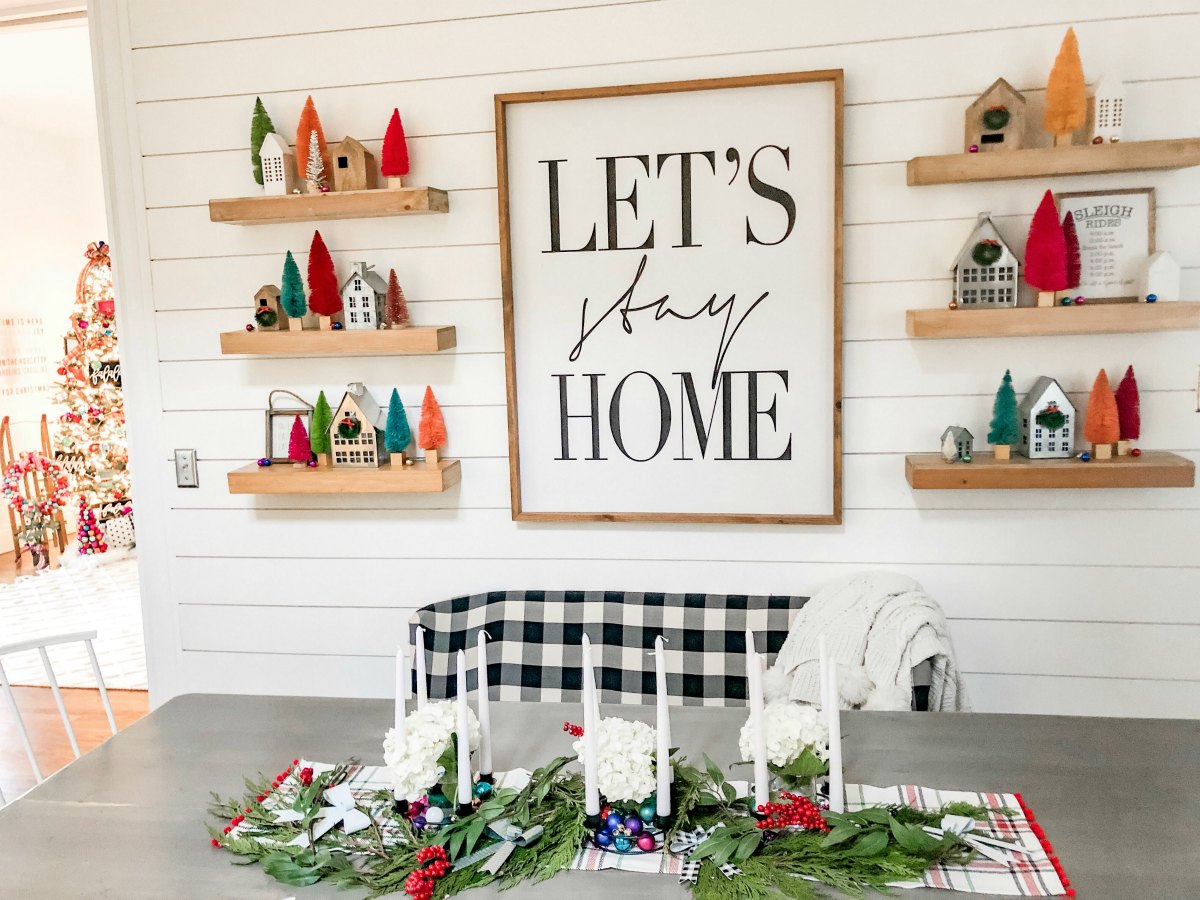Holiday Kitchen Shelves. Create a modern farmhouse kitchen nook with an upholstered bench and floating wood shelves, decorated for the holidays!﻿