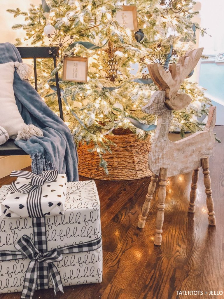 5 Easy Ways to Create a Cottage-Style Christmas Tree with Balsam Hill