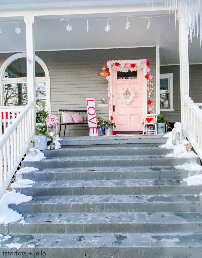 5 Ways to Create a Pink and Red Valentine's Day Porch