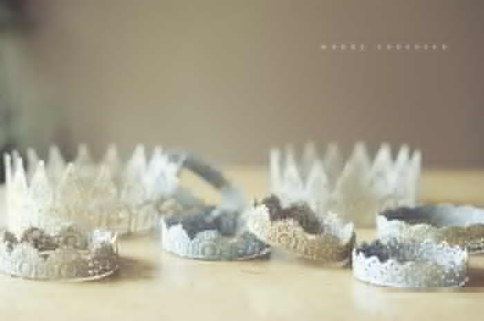 Make Lace Glitter Crowns! These sweet lace crowns are perfect for photo props or birthday parties.