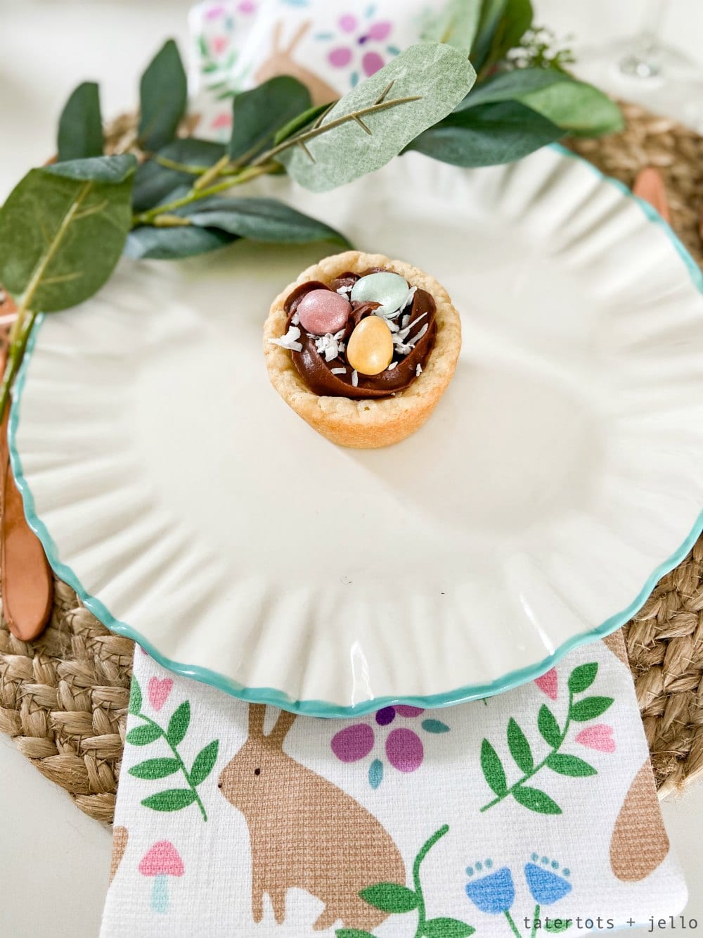 Bird's Nest Cookie Cups are fun to make and are the perfect dessert to make for Spring or Easter. Make them with your kids in three easy steps!