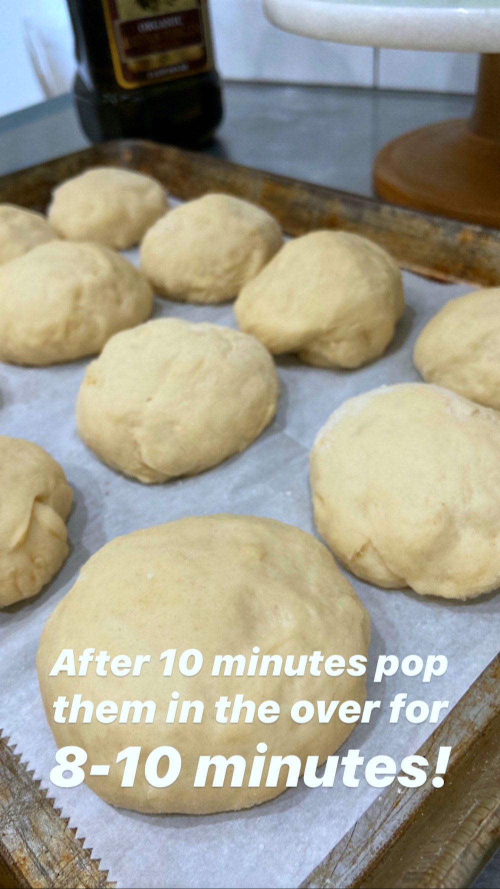 Fast and Easy Homemade Hamburger Buns in Less Than an Hour. Need a quick hamburger bun without having to run to the store? These are easy to make and bake up fluffy and golden brown in less than an hour. 