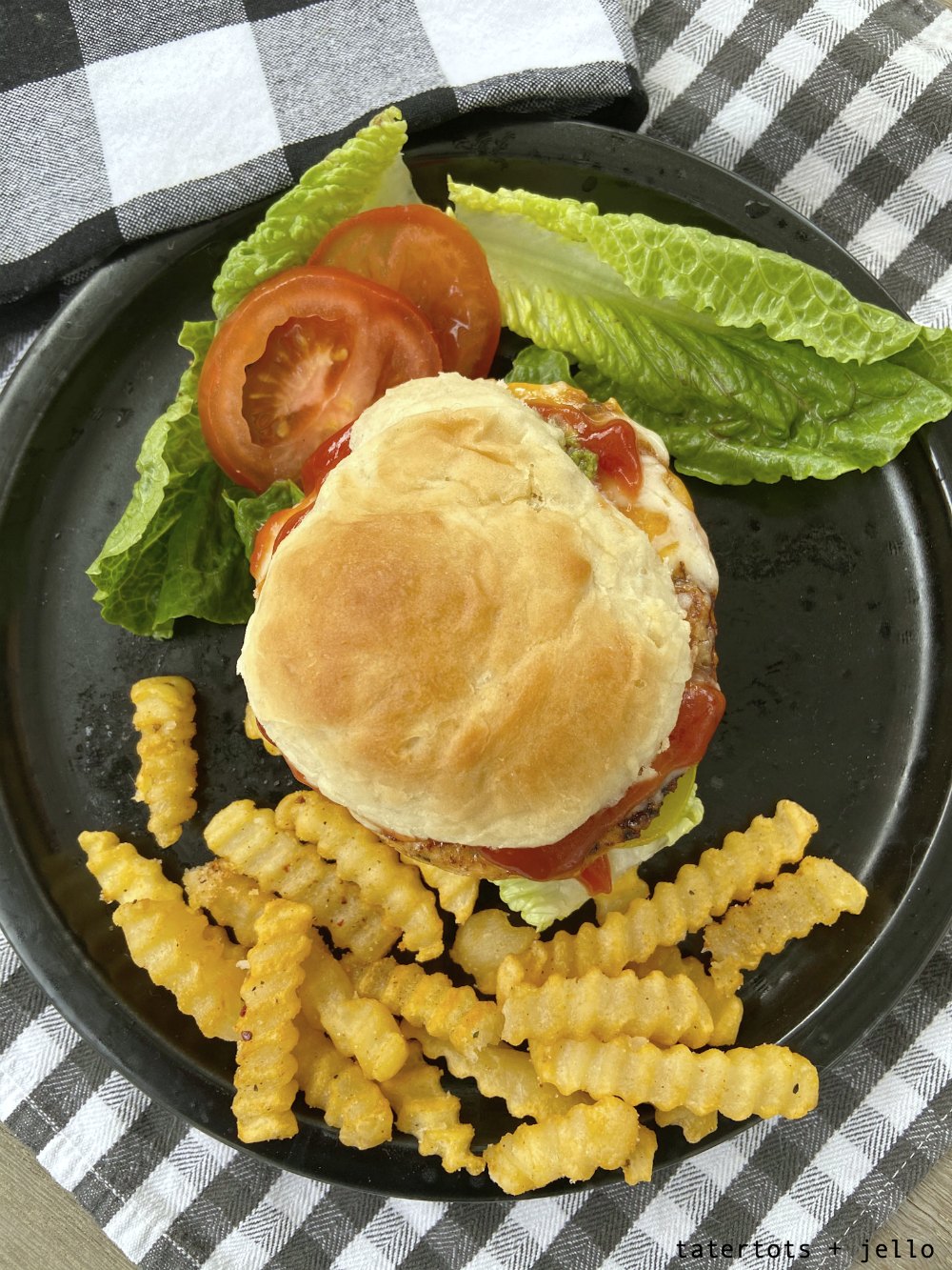 Fast and Easy Homemade Hamburger Buns in Less Than an Hour. Need a quick hamburger bun without having to run to the store? These are easy to make and bake up fluffy and golden brown in less than an hour. 