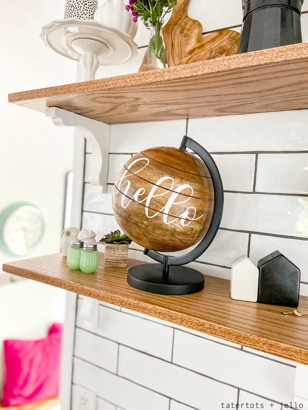 cottage kitchen shelf styling for summer.