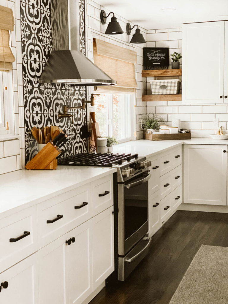 25 Gorgeous Modern Farmhouse and Cottage Kitchen Tile Ideas - Tatertots ...