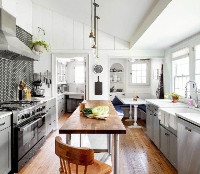 25 Gorgeous Modern Farmhouse And Cottage Kitchen Tile Ideas Tatertots And Jello 