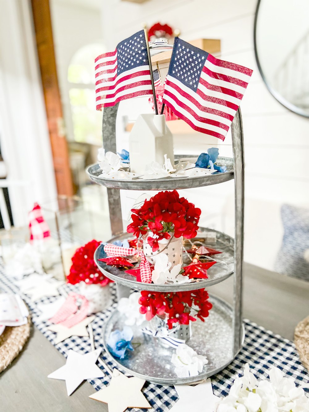 Fourth of July Centerpiece using dollar items