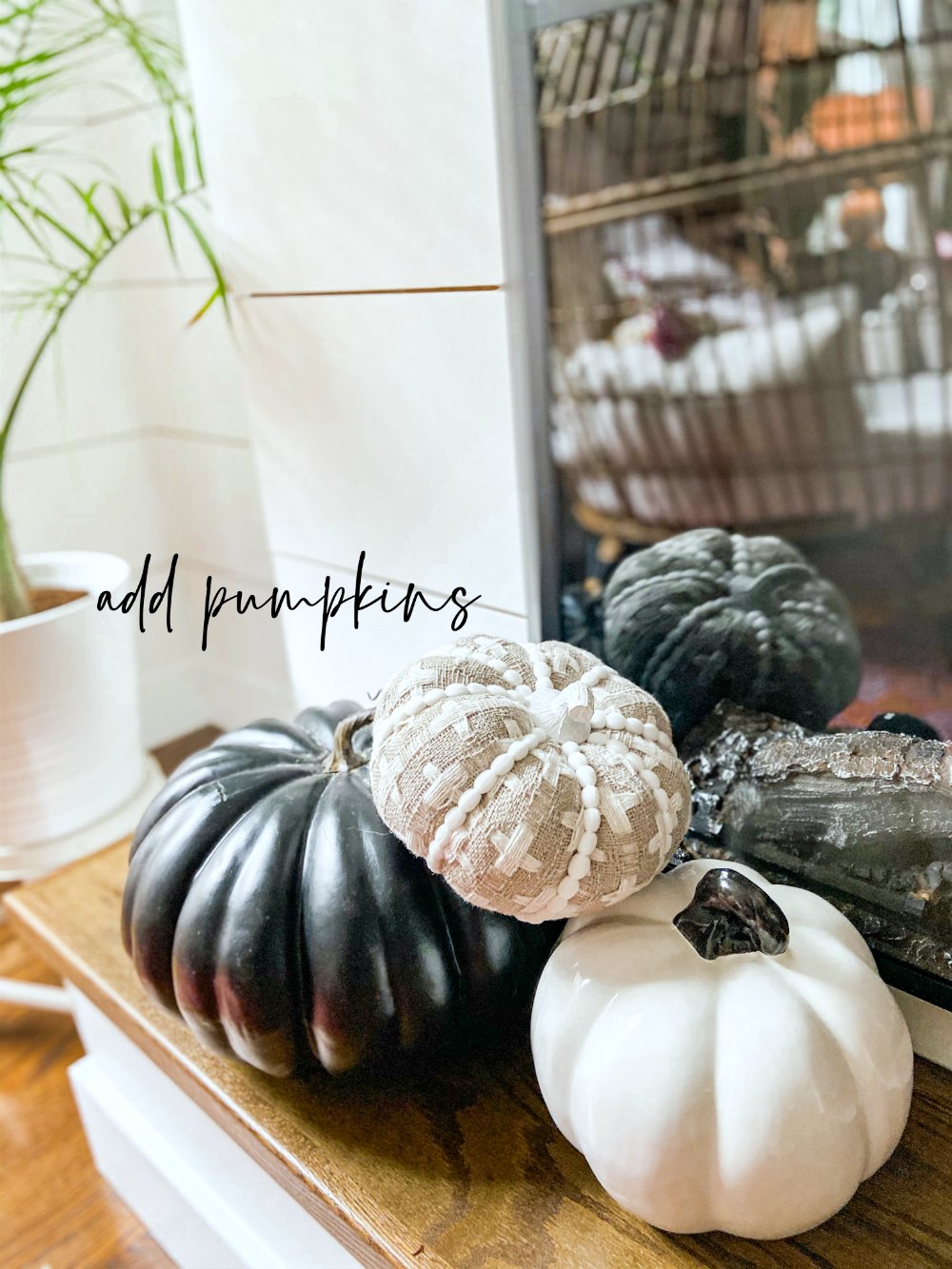 Easy Black and White Fall Mantel! Create a striking black and white mantel with pumpkins, DIY paper medallions and paper banner! 