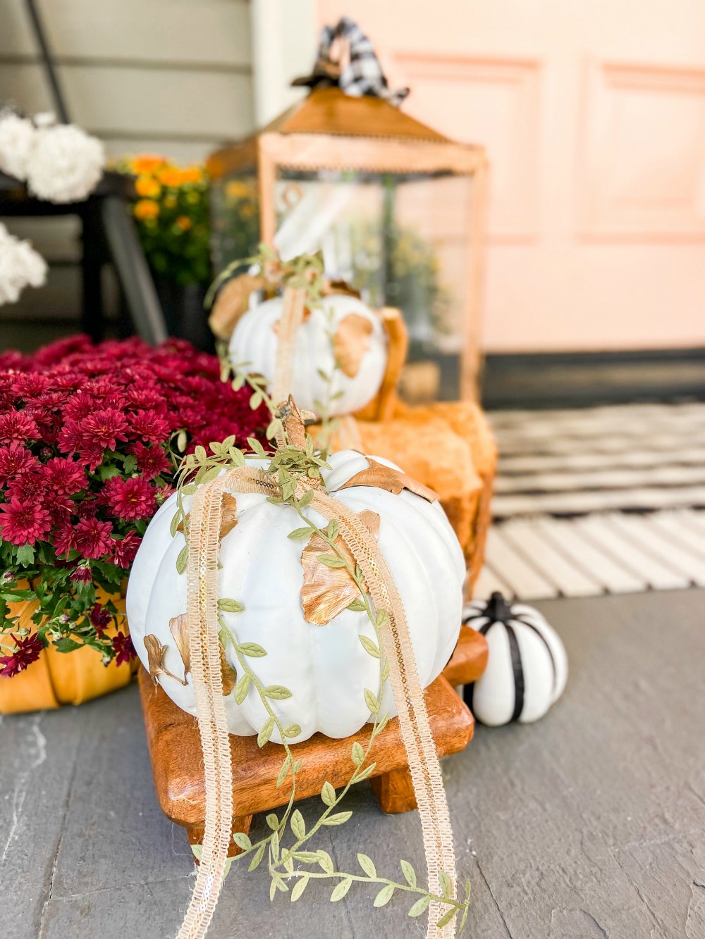 DIY Gilded Leaf Pumpkins. Celebrate fall with a leaf-inspired pumpkin for a fresh take on Autumn.