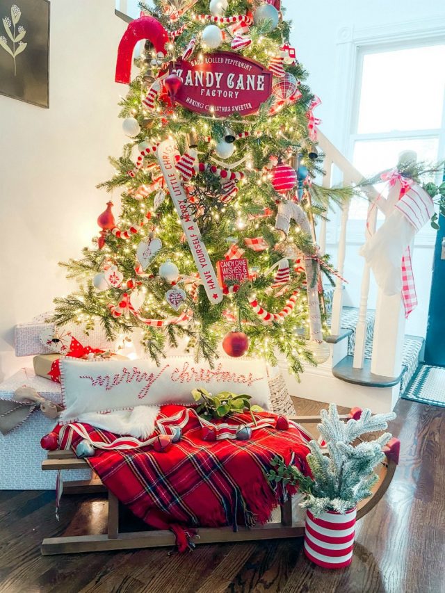 Candy Cane Themed Christmas Tree - Tatertots and Jello