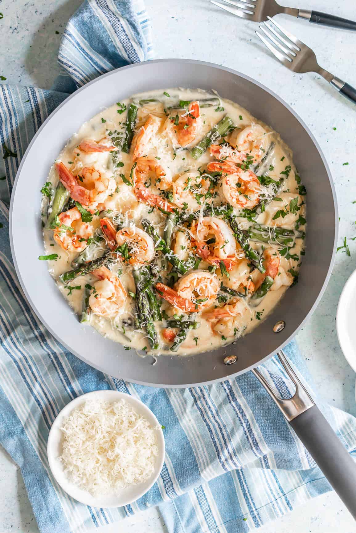 Keto Shrimp and ASparagus Alfredo Soup 