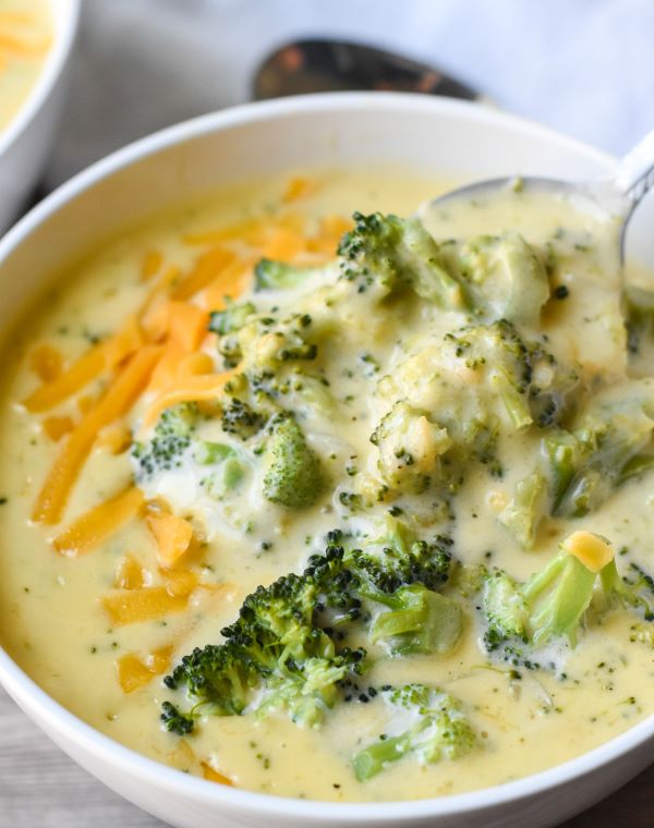 The best broccoli cheese ket soup at Curbing Carbs 