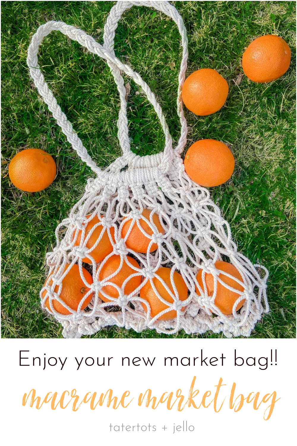 Make a Macrame Market Bag for Beginners! One of the best parts of spring and summer is fresh produce at the farmer's market. Make an easy macrame market bag with this easy DIY! 