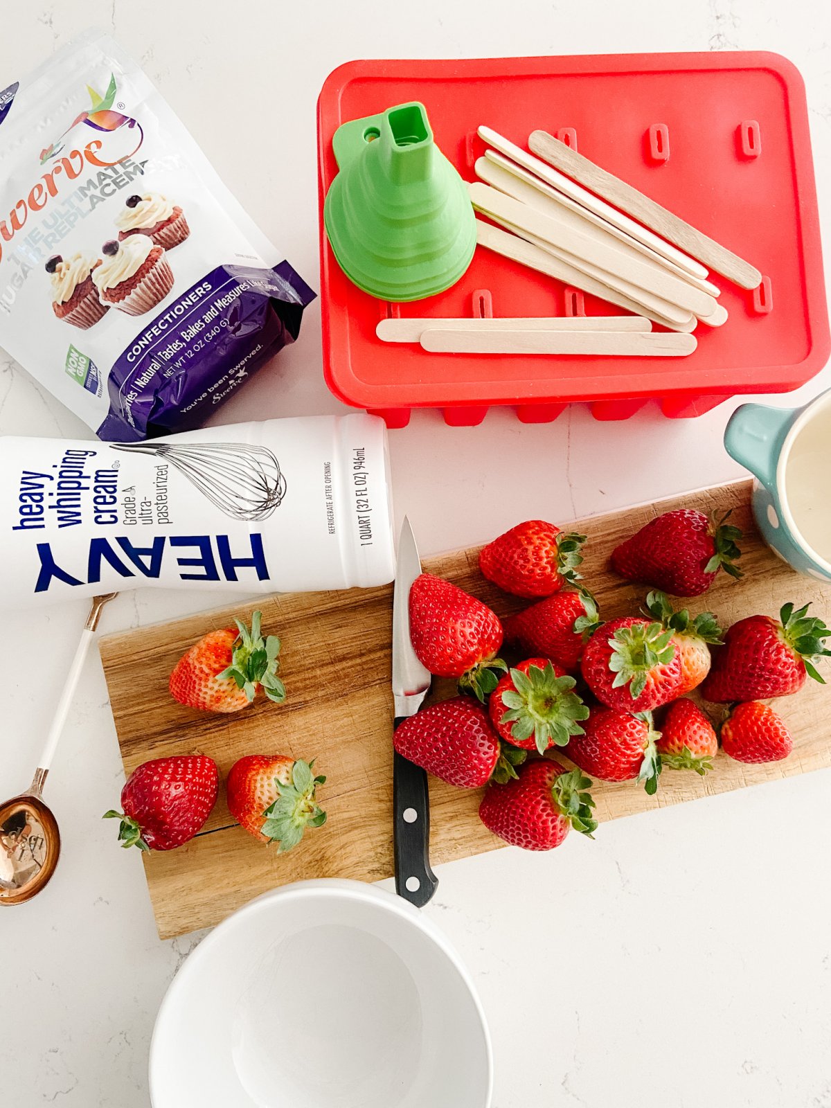 3-Ingredient strawberry Creamsicle Popsicles. The easiest and BEST low-carb strawberry popsicles taste like summer with just 3.5 net carbs per serving! 