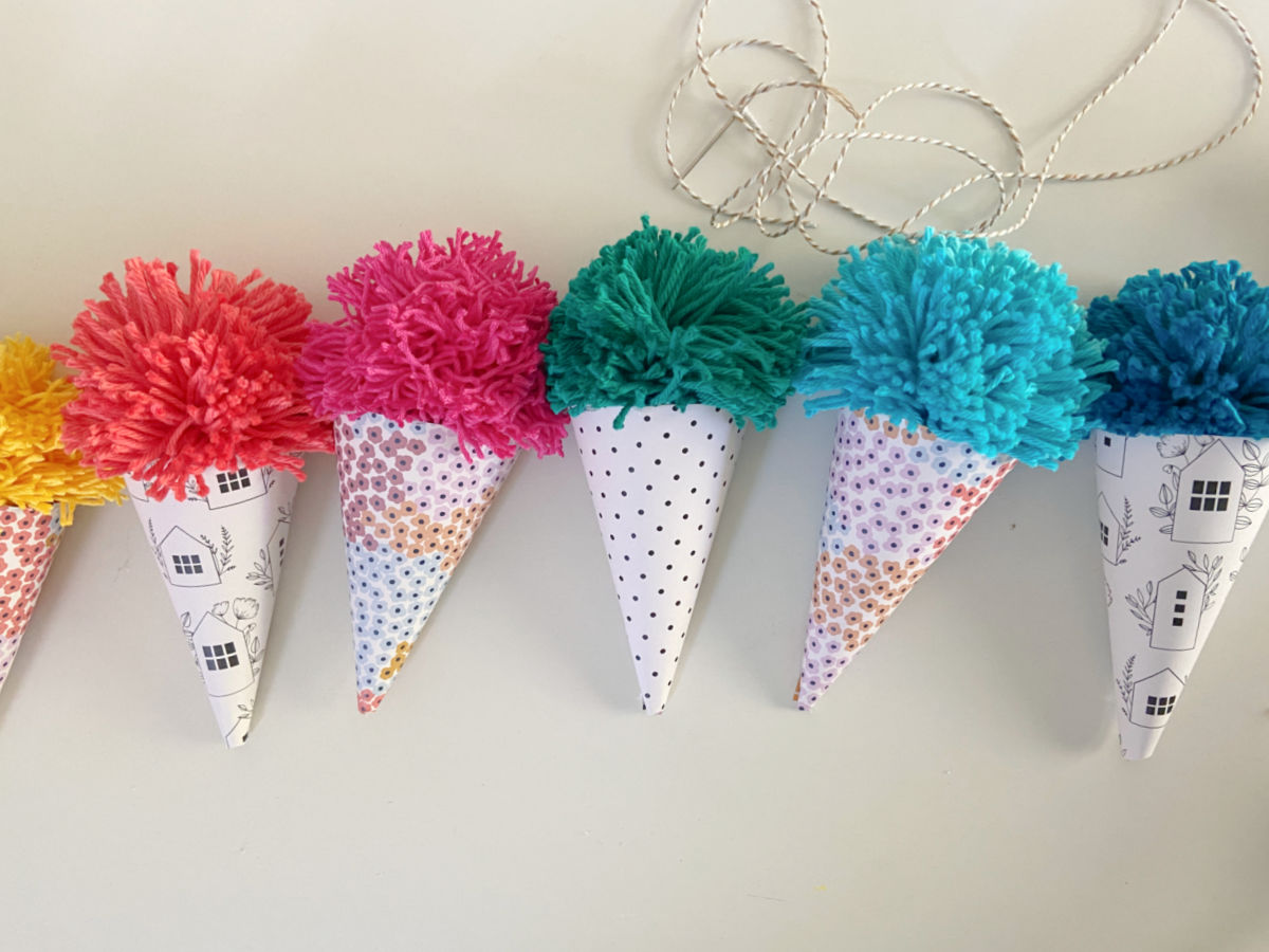 ice cream cone garland and free summer printable