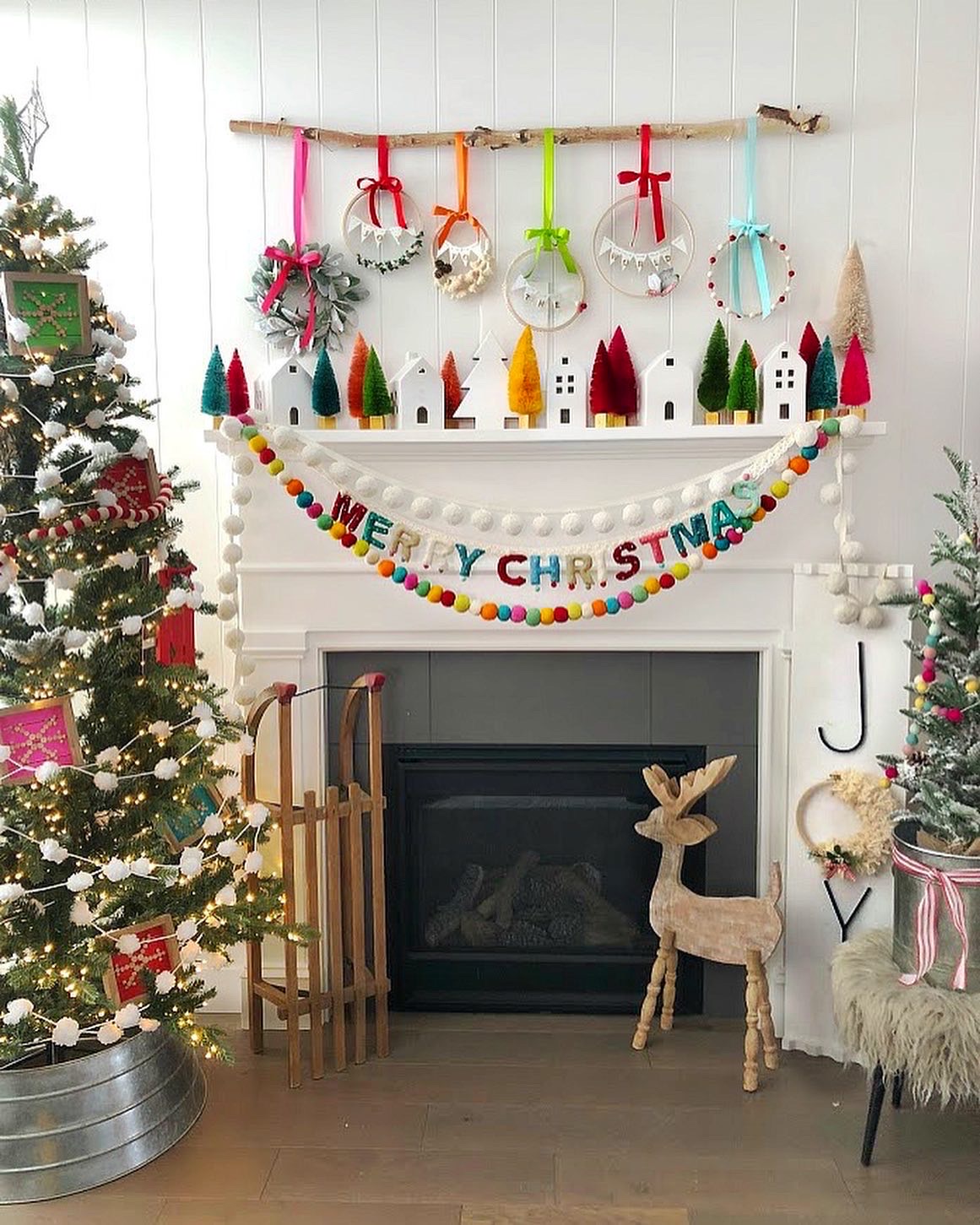 Joy to the World Colorful Mantel 
