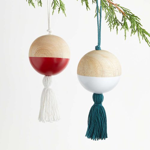 DIY Boho Wood and Tassel Ornaments -- modern, warm and colorful!