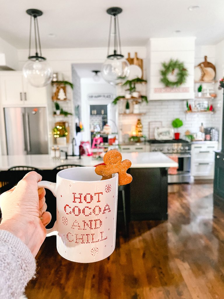 Welcome Home Saturday -- December Favorites! Ways to bring holiday cheer to your home through decorating, DIY and holiday gift ideas!