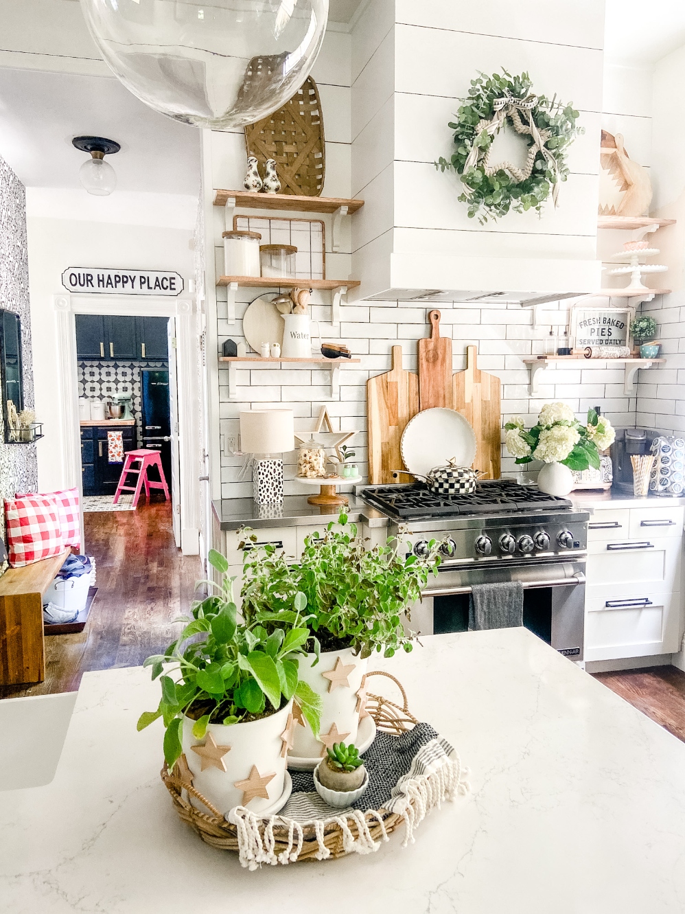 Summer Cottage Kitchen Decor 