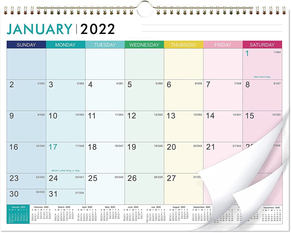 Colorful Calendar to keep your teen organized 