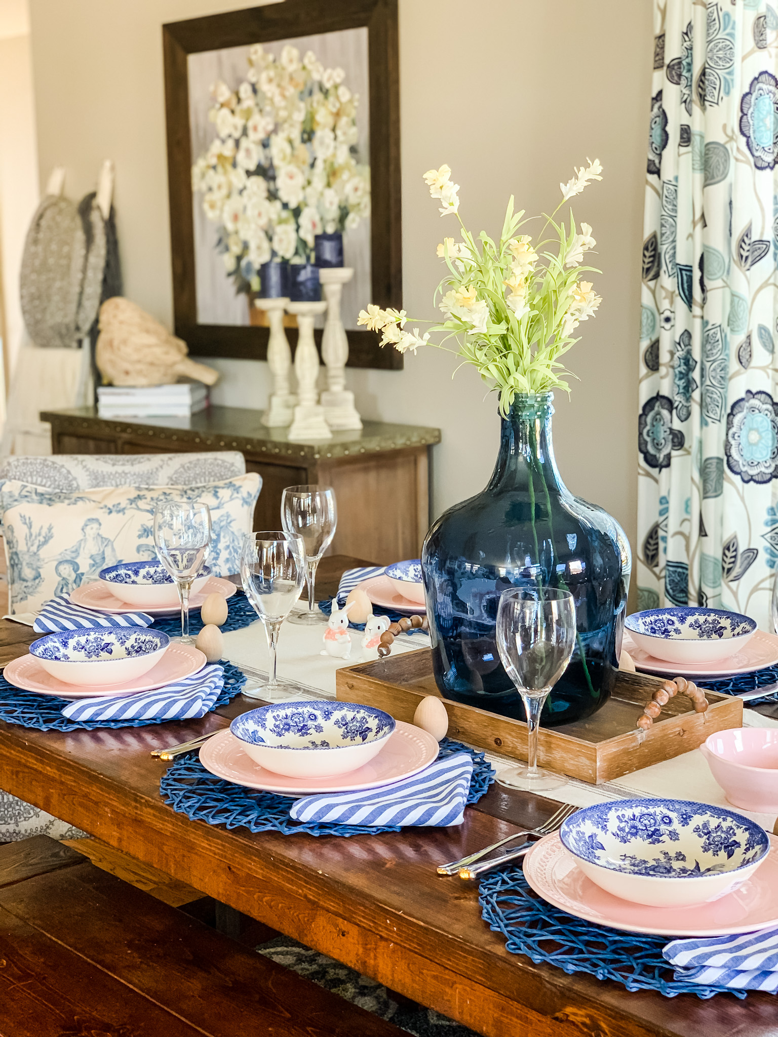 Pink and blue easter table