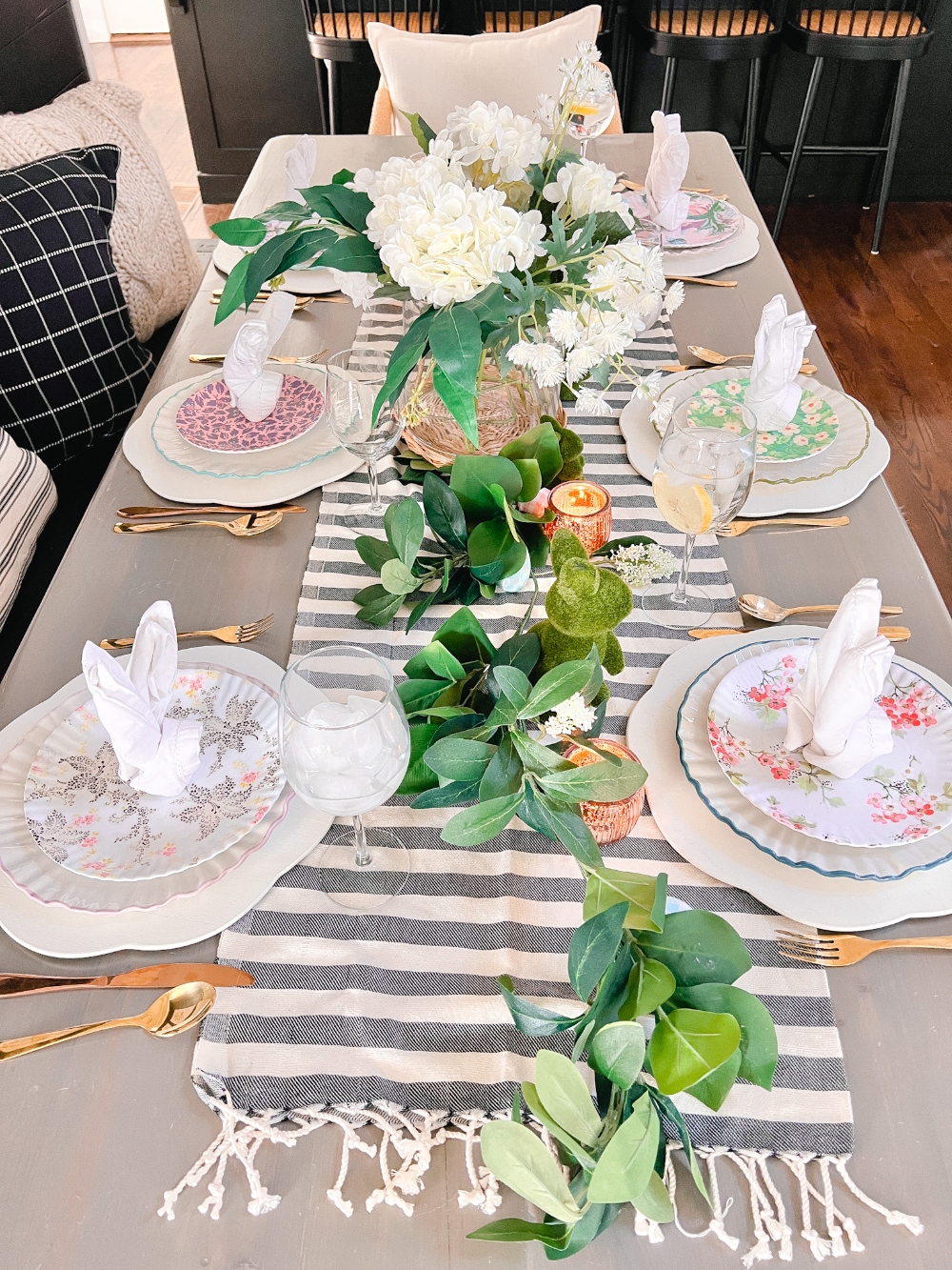 Spring Dining Room Tablescape. 6 Easy Ways to Create a Gorgeous Tablescape for ANY Season! 