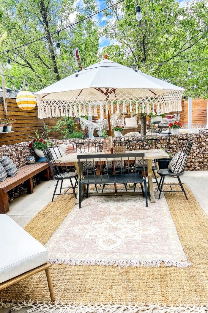 How to Make a Small Yard Seem Large