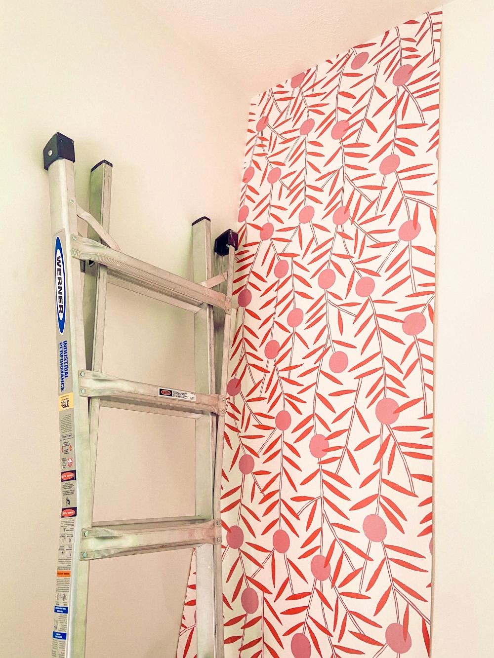How to Hang Peel and Stick Wallpaper. Peel and stick wallpaper can transform a wall in no time and to make it easier, I am sharing my favorite tips and tricks to make it easy for you to do!