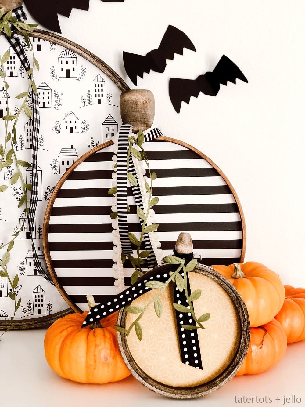 embroidery hoop and paper pumpkins 