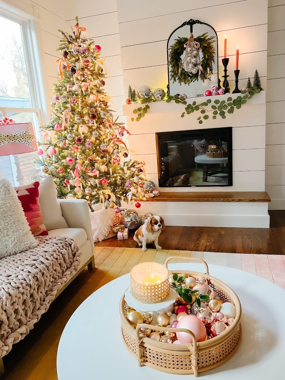 1891 Cottage Bright Holiday Tour. I'm sharing some easy ideas to bring happy colors to your home this holiday season! 