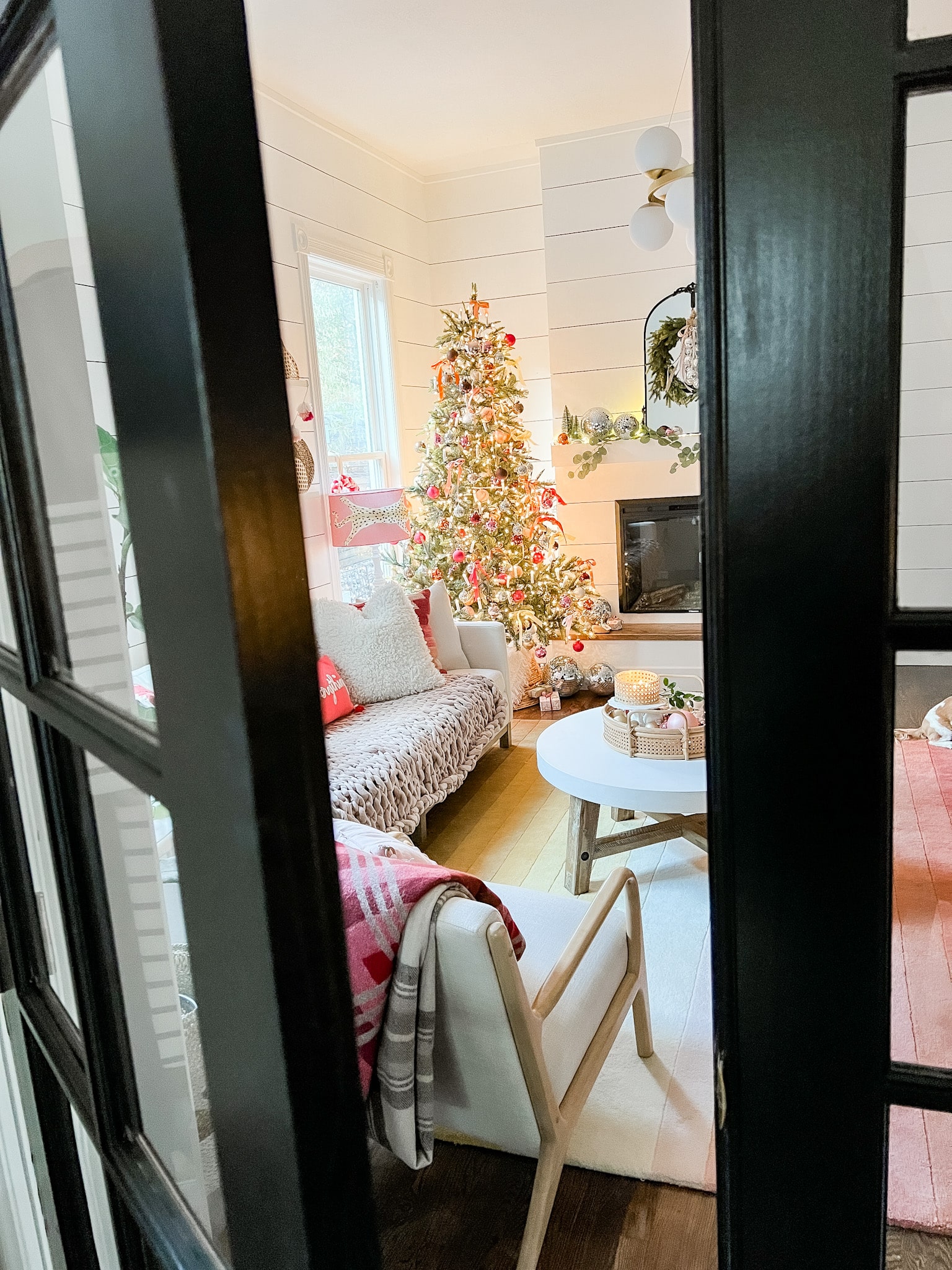 1891 Cottage Bright Holiday Tour. I'm sharing some easy ideas to bring happy colors to your home this holiday season! 