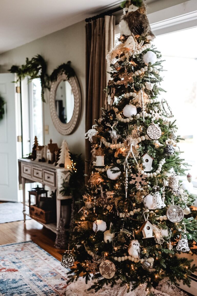 how to decorate a natural and neutral tree 