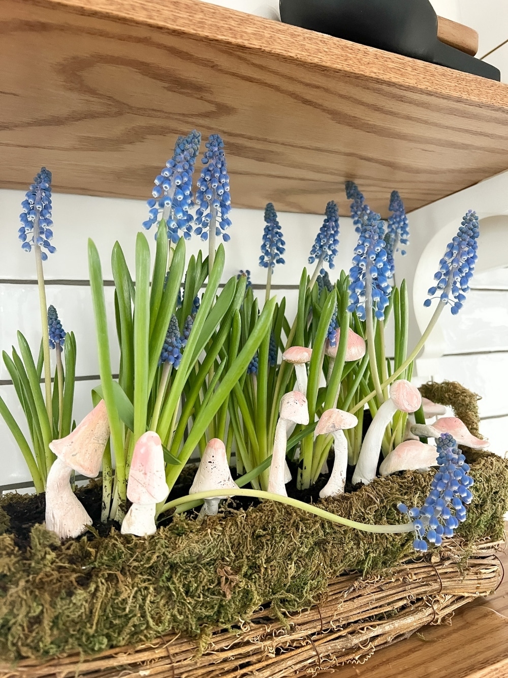 Anthropologie-Inspired Clay Mushroom Plant Stakes. Make these adorable clay mushroom stakes to add to planters and for Spring!