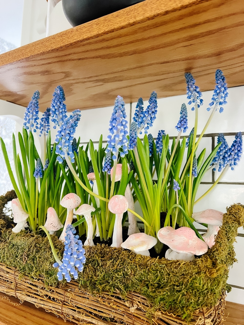 Anthropologie-Inspired Clay Mushroom Plant Stakes. Make these adorable clay mushroom stakes to add to planters and for Spring!