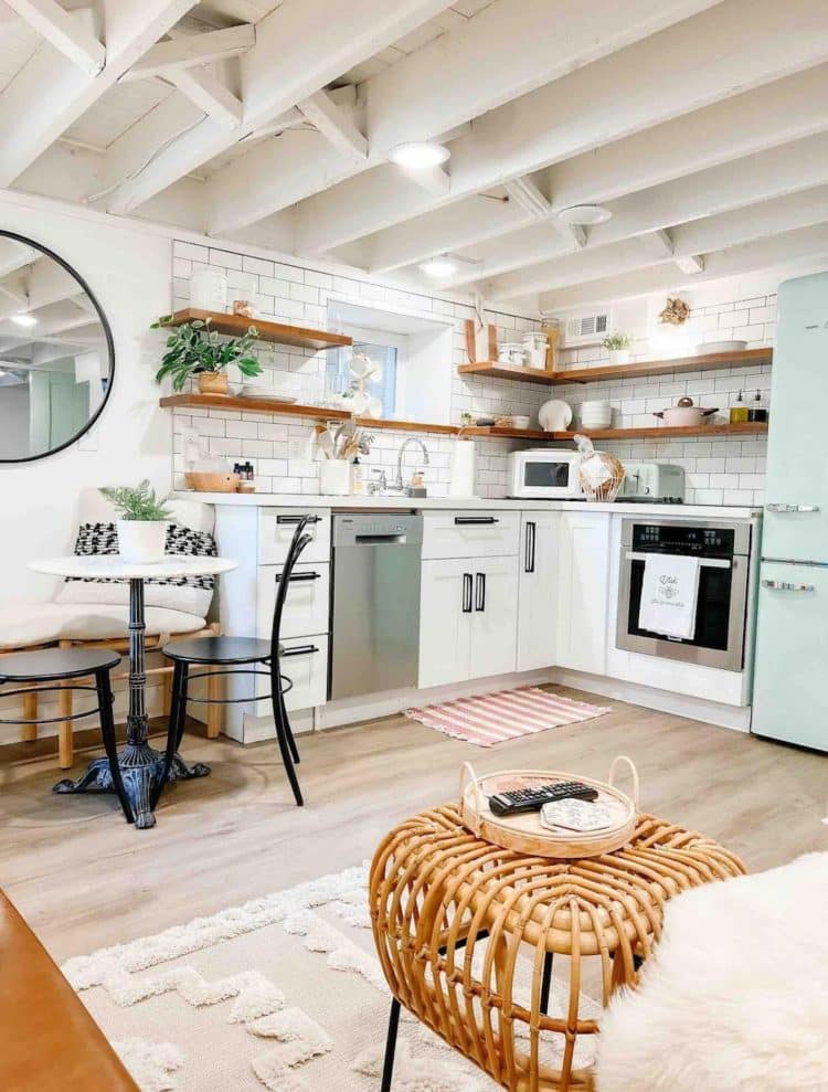 Essential Items for a Successful Airbnb all the insider info!