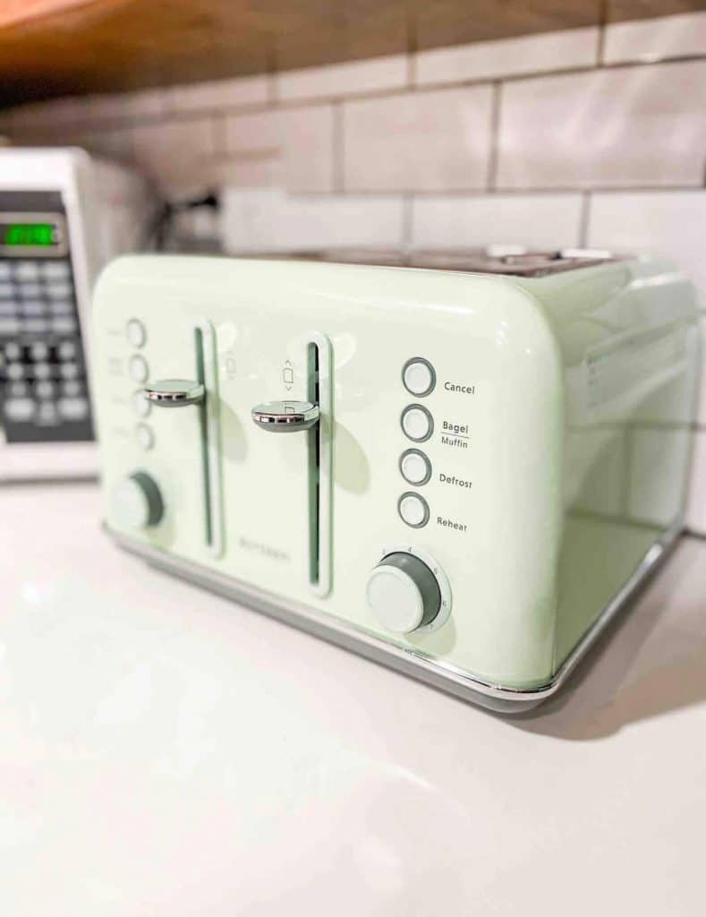 Essential Items for a Successful Airbnb all the insider info!