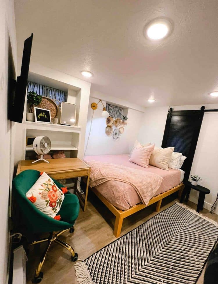 Essential Items for a Successful Airbnb all the insider info!