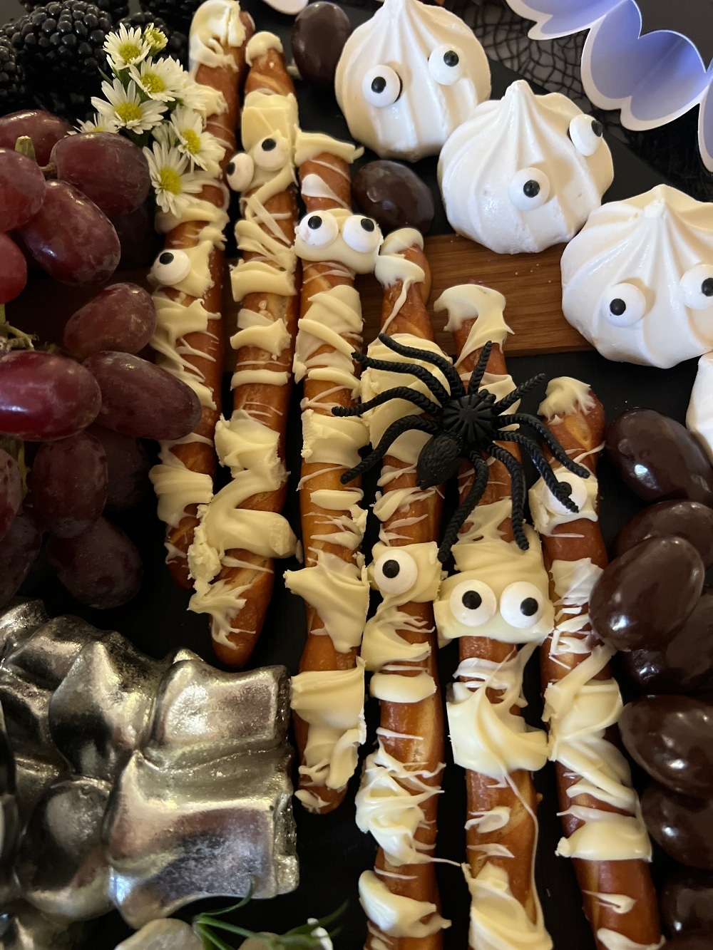 Trader Joe's Halloween Snack Board. Wow your friends and family with this delicious snack board, perfect for every Halloween occasion!