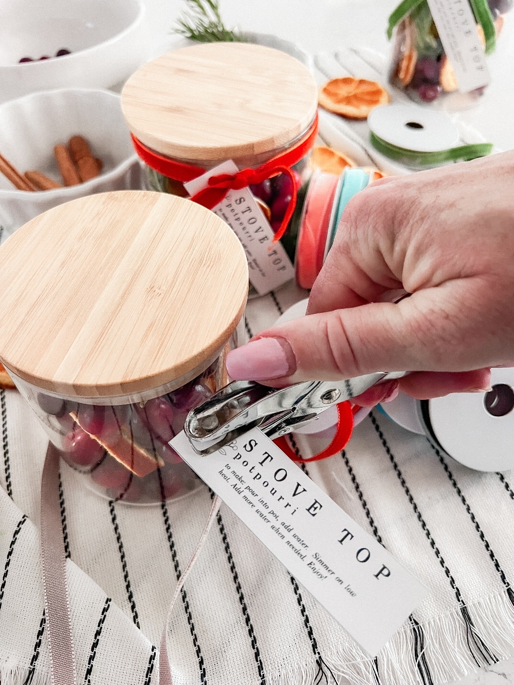 DIY Holiday Potpourri Jars: A Festive Gift for Friends + Neighbors