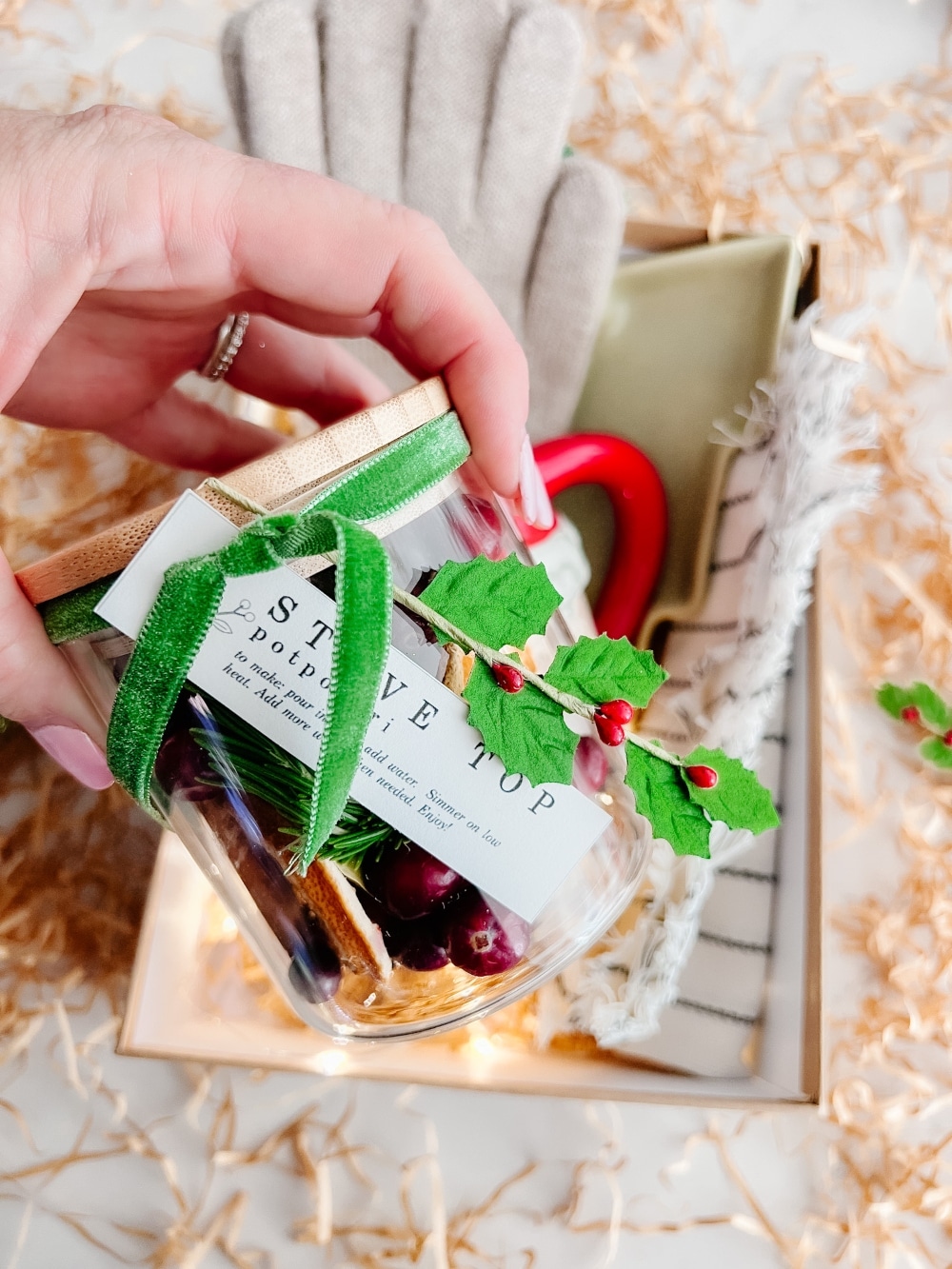 Embrace the Cozy Charm: Hygge Holiday Cards and Simmer Pot Potpourri Tags. Free printables to use this holiday season.