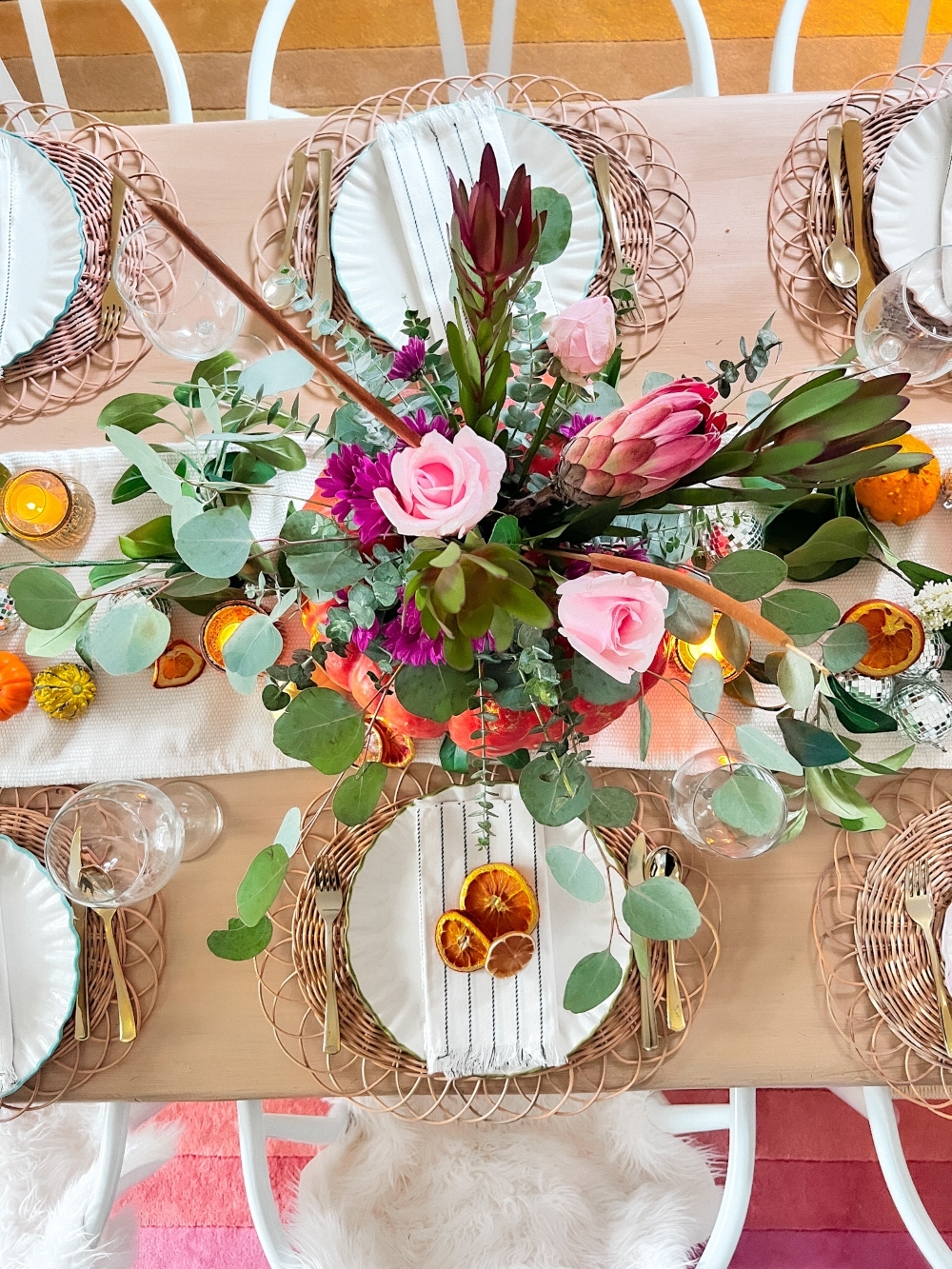 Thanksgiving Fresh Flower Pumpkin Centerpiece with No Carving.Discover the effortless elegance of a live pumpkin no-carve floral centerpiece in this quick and easy tutorial, perfect for elevating your Thanksgiving table.