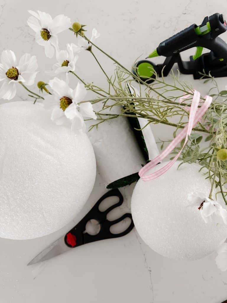 DIY Spring Moss Bunny Topiary - centerpiece idea!
